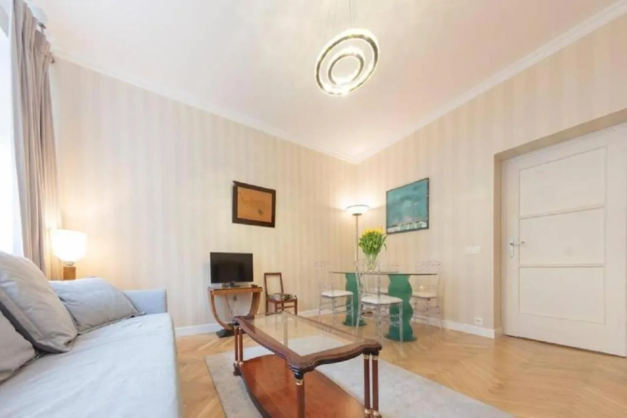 Apartment Golden Apartment-Central Location-N41A Warsaw