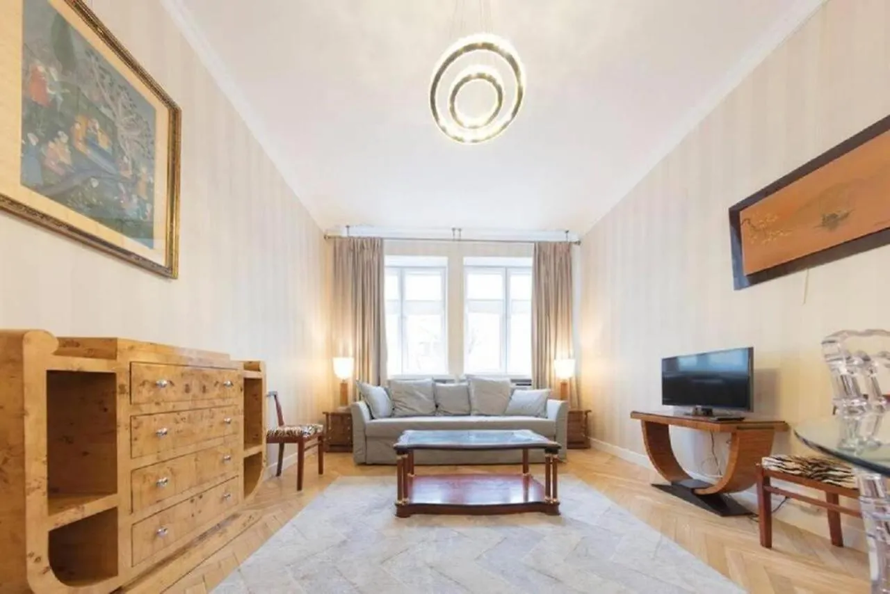 Golden Apartment-Central Location-N41A Varşova Polonya